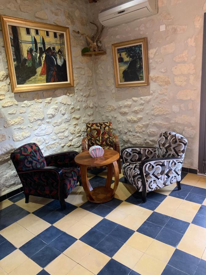 Logis Restaurant De La Tour 2*