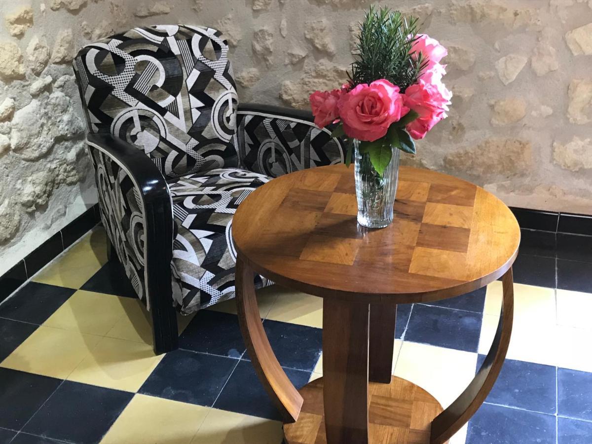 Logis Restaurant De La Tour Hotel